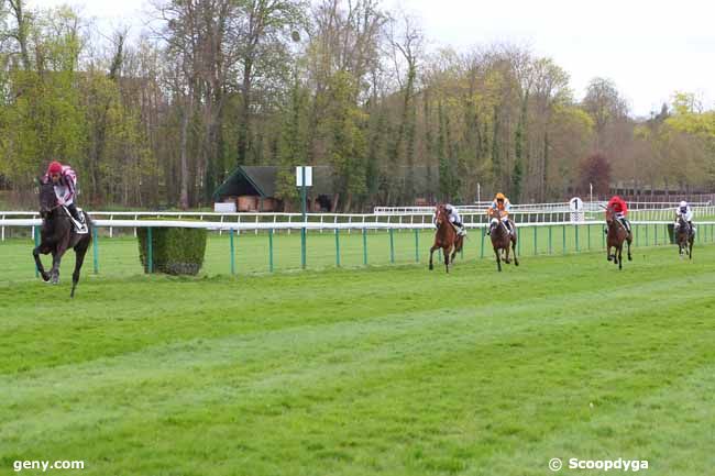 06/04/2022 - Compiègne - Prix des Benjamins : Arrivée