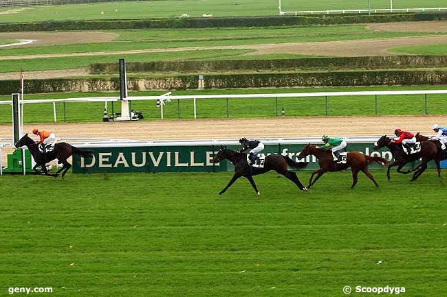 19/10/2010 - Deauville - Prix des Réservoirs - Haras d'Etreham : Ankunft