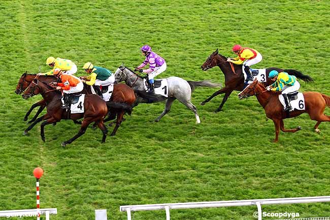 10/10/2015 - Maisons-Laffitte - Prix de Saint-Arnoult-en-Yvelines : Arrivée