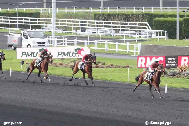 11/02/2024 - Vincennes - Prix Louis le Bourg : Arrivée