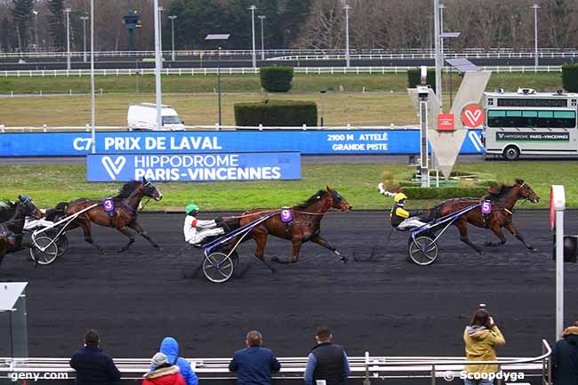 03/02/2022 - Vincennes - Prix de Laval : Arrivée