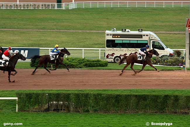 12/10/2011 - Enghien - Prix de Mauron : Ankunft