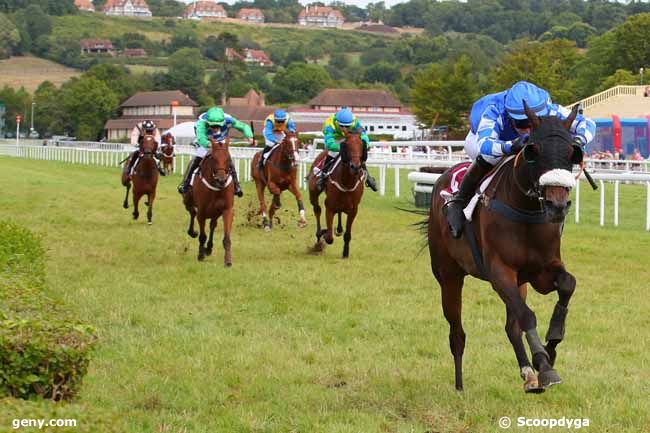 28/07/2022 - Clairefontaine-Deauville - Prix PMU Le Grand Café Blonville-sur-Mer (Prix des Glycines) : Arrivée