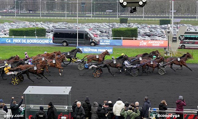 28/12/2025 - Vincennes - Prix de Bourgogne-Amerique Races Q5 : Arriv&eacute;e