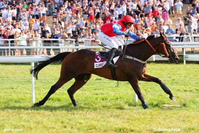 28/07/2022 - Clairefontaine-Deauville - Prix PMU L'Orée du Village Beuvron-en-Auge (Prix de Ranville) : Arrivée