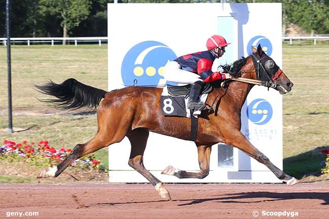 11/07/2022 - Les Sables-d'Olonne - Prix des Sociétés des Courses de Vendée : Arrivée