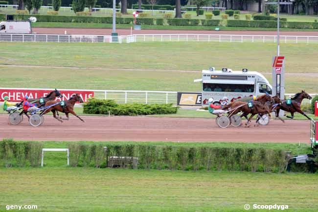 04/08/2010 - Enghien - Prix du Faubourg Saint-Antoine : Ankunft