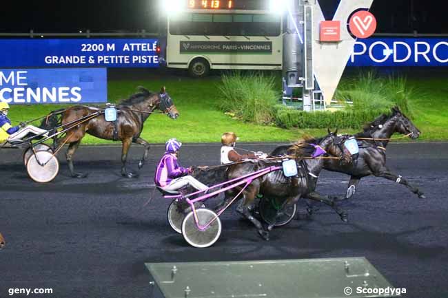 29/10/2022 - Vincennes - Prix d'Auvergne : Arrivée