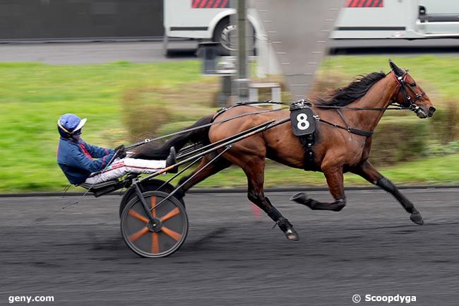 12/01/2025 - Vincennes - Prix RMC (Prix de Naucelles) : Arrivée