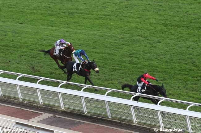 26/11/2023 - Auteuil - Prix Chalet : Arrivée