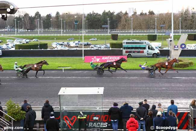 22/12/2024 - Vincennes - Prix Ténor de Baune-Amérique Races Q4 : Ankunft