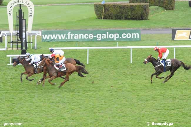 12/11/2010 - Maisons-Laffitte - Prix de Poissy : Ankunft