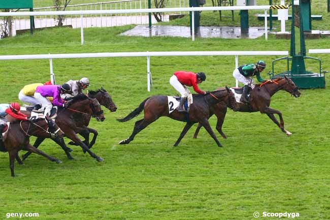 08/04/2022 - Saint-Cloud - Prix Henri de Vesian : Arrivée