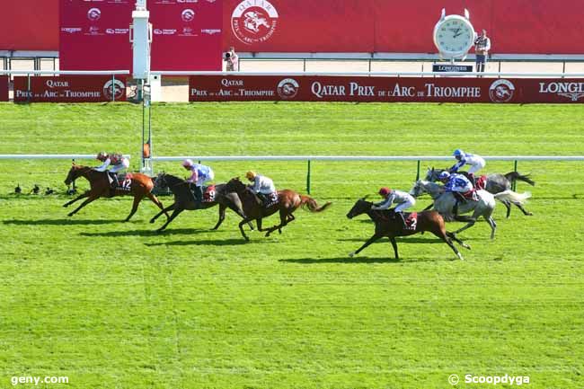 05/10/2024 - ParisLongchamp - Qatar Arabian Trophy des Juments (Pouliches 4 ans) : Ankunft