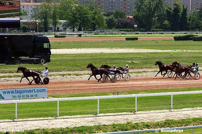 10/05/2011 - Toulouse - Prix de la Ville de Toulouse : Ankunft