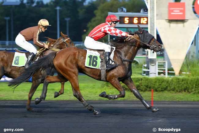 04/10/2022 - Vincennes - Prix Crucis : Result