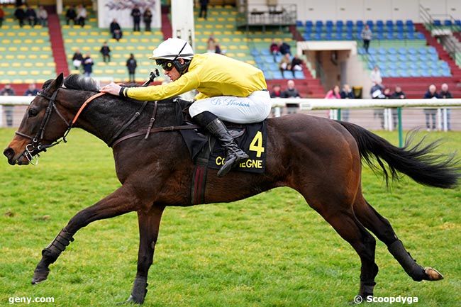 12/03/2025 - Compiègne - Prix du Commandant Bossut : Arrivée