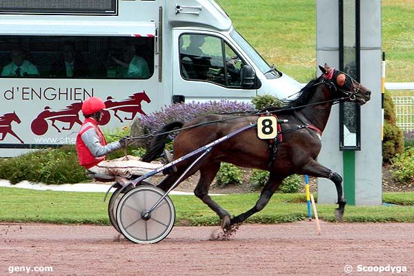 03/07/2010 - Enghien - Prix de Crepy En Valois : Arrivée