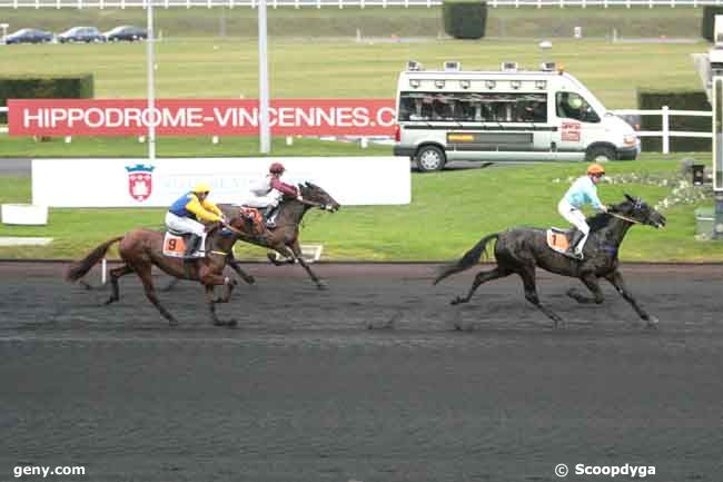25/12/2011 - Vincennes - Prix de Vincennes : Arrivée