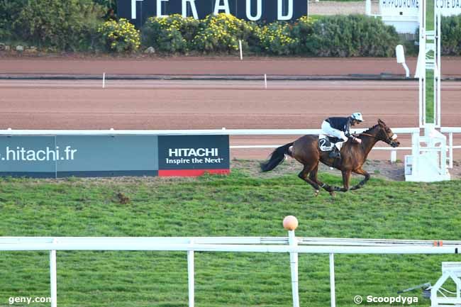 30/12/2015 - Cagnes-sur-Mer - Prix de la Vendée : Arrivée