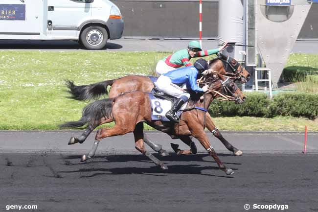 13/04/2024 - Vincennes - Prix Hemine - Etrier 3 ans Q3 : Arrivée