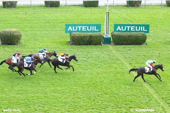 12/03/2022 - Auteuil - Prix Lutteur III : Arrivée