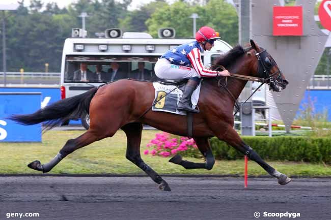 03/06/2022 - Vincennes - Etrier 5 ans Qualif 3 - Prix V. Cavey : Arrivée