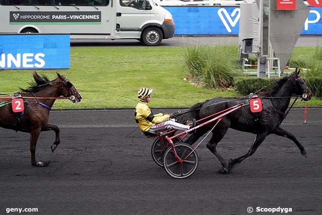 10/11/2022 - Vincennes - Prix d'Harfleur : Ankunft