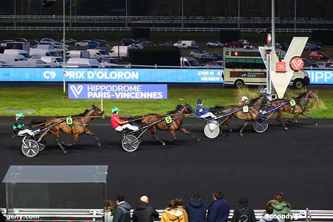 12/02/2023 - Vincennes - Prix d'Oloron : Arrivée