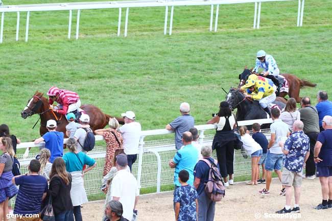 22/08/2022 - Clairefontaine-Deauville - Prix des Colchiques : Arrivée