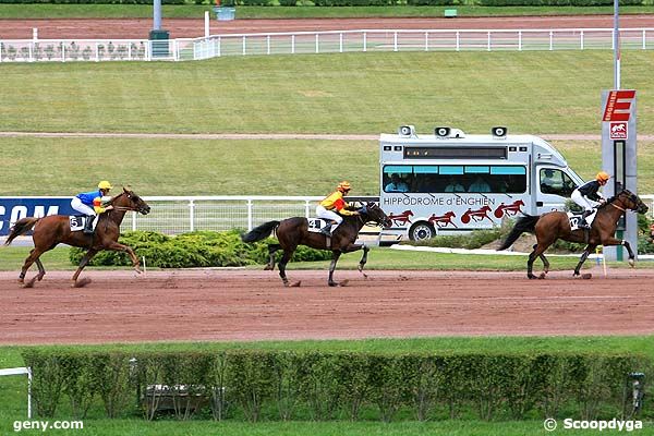 07/07/2011 - Enghien - Prix de la Place du Trocadéro : Arrivée