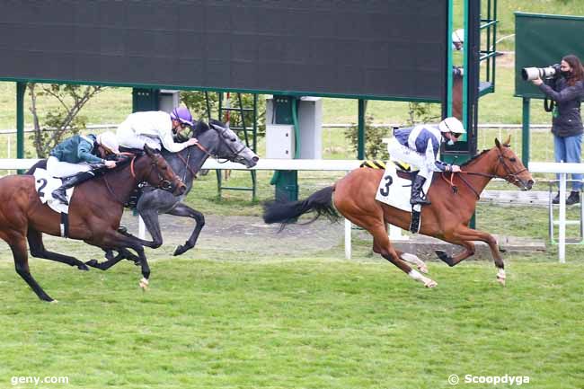 01/05/2021 - Saint-Cloud - Prix Cléopatre : Arrivée