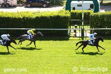 16/05/2025 - Chantilly - Prix des Closeaux: Ankunft
