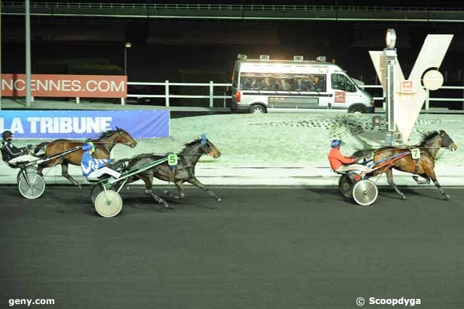 04/12/2010 - Vincennes - Prix des Amandiers : Ankunft