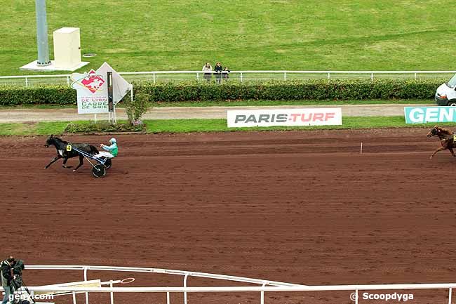 16/10/2013 - Lyon-La Soie - Prix de l'UNAT : Arrivée