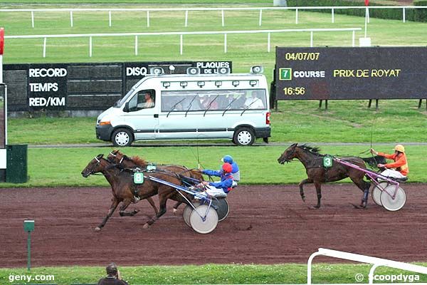 04/07/2007 - Vichy - Prix de Royat : Arrivée