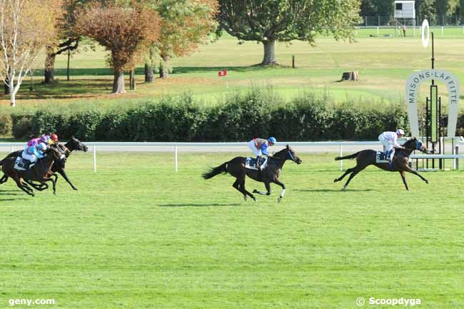 03/10/2011 - Maisons-Laffitte - Prix de l'Etoile du Bon Secours : Arrivée