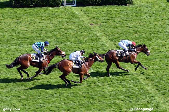 19/04/2015 - Auteuil - Prix Philippe Menager : Arrivée