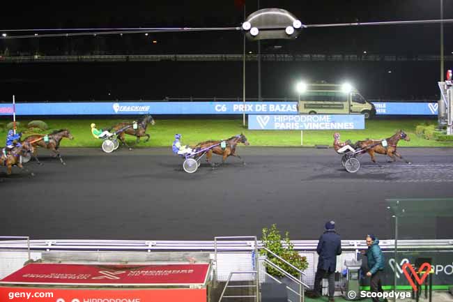 13/12/2021 - Vincennes - Prix de Bazas : Arrivée