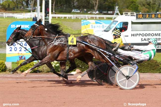 26/04/2023 - Saint-Brieuc - Prix du Pmu le Golden Bar Yffiniac : Arrivée