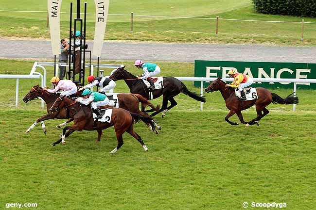 01/06/2012 - Maisons-Laffitte - Prix Amonita : Ankunft