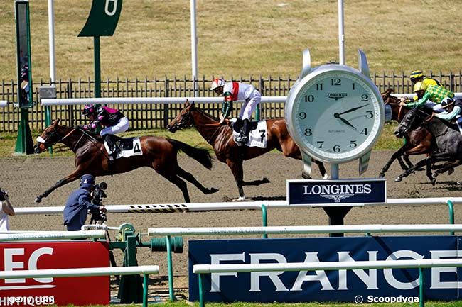 12/07/2022 - Chantilly - Prix du Carrefour des Lyonnais : Arrivée