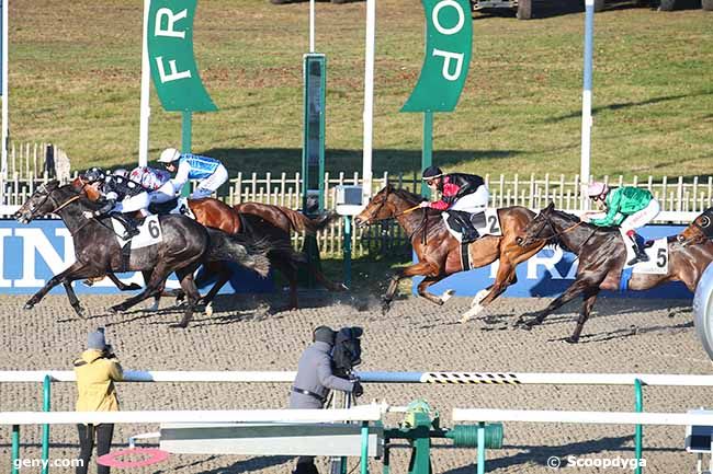 18/12/2021 - Chantilly - Prix du Château du Heron Blanc : Arrivée