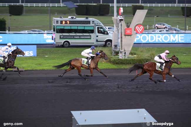 27/12/2022 - Vincennes - Prix d'Ispagnac : Arrivée