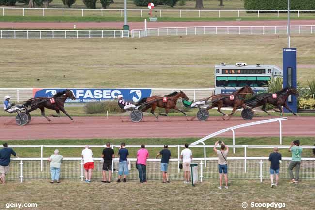 13/08/2025 - Enghien - Prix des Grandes Carrières : Arrivée