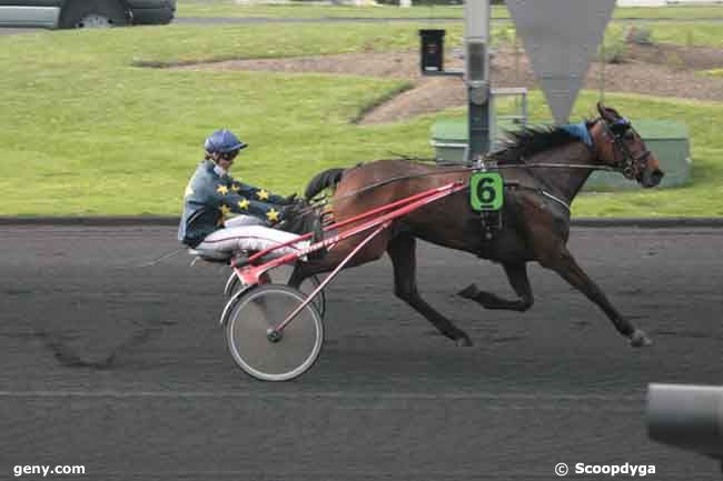 16/04/2011 - Vincennes - Prix de Jonzac : Arrivée