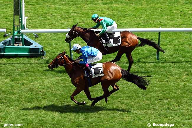 11/05/2011 - ParisLongchamp - Prix des Ternes : Ankunft