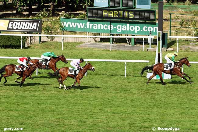 08/06/2011 - Saint-Cloud - Prix Ariston : Arrivée