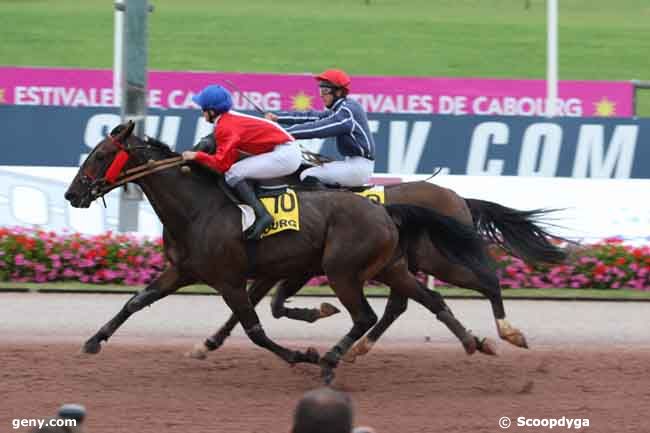 05/08/2011 - Cabourg - Prix des Hélianthes : Ankunft