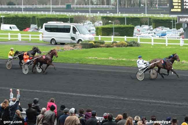 04/01/2015 - Vincennes - Prix Jean-Michel Bazire,16 Fois Sulky d'Or : Arrivée